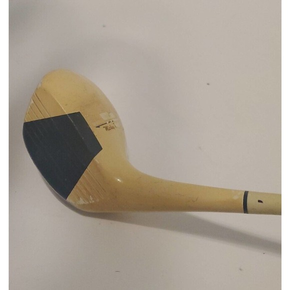 Wilson 1-Wood Driver / RH / Regular Steel / Good Original Grip 43 in. - Picture 2 of 9